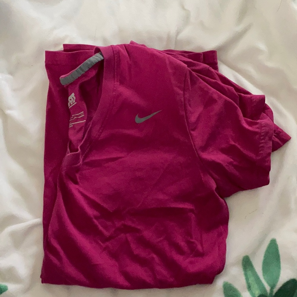 Nike Dri-fit v neck work out shirt in magenta